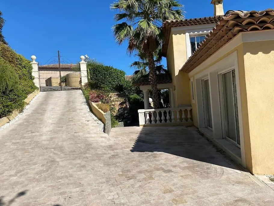 Big Villa, Independent Apartment Of 170 M Vallauris France