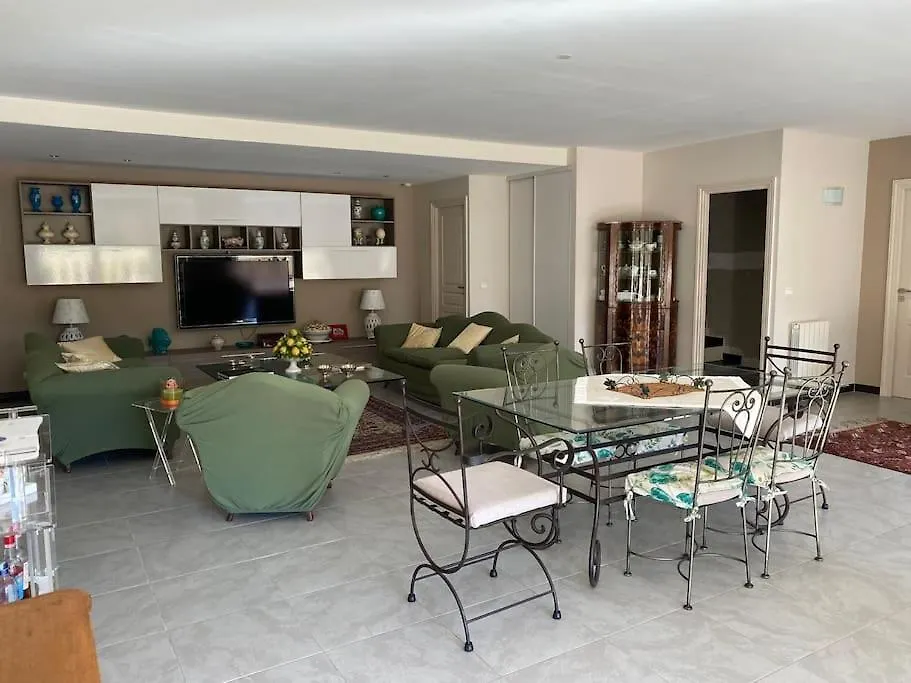 Big Villa, Independent Apartment Of 170 M Vallauris