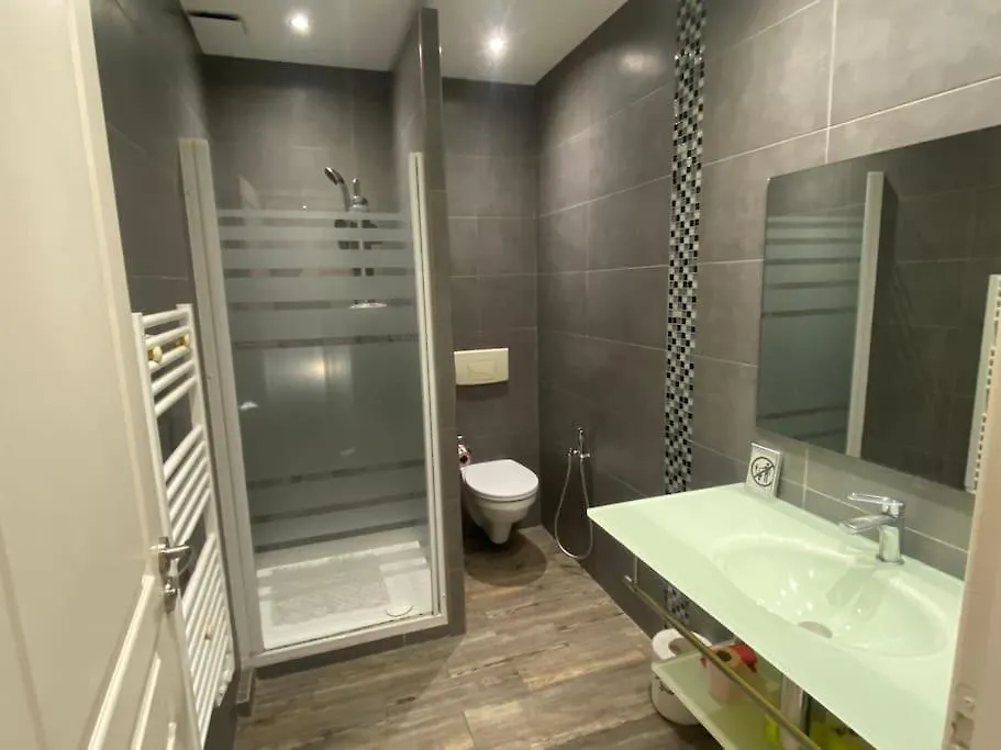 Big Villa, Independent Apartment Of 170 M Vallauris