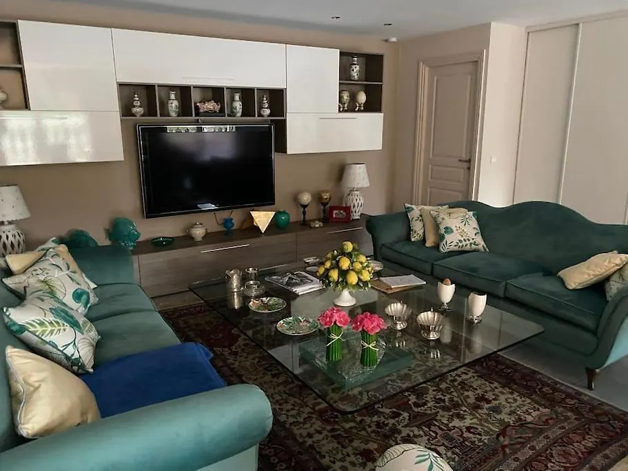 Big Villa, Independent Apartment Of 170 M Vallauris 0*,