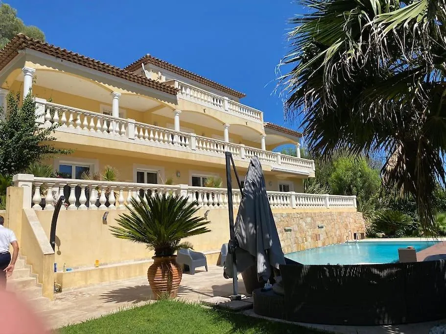 Big Villa, Independent Apartment Of 170 M Vallauris